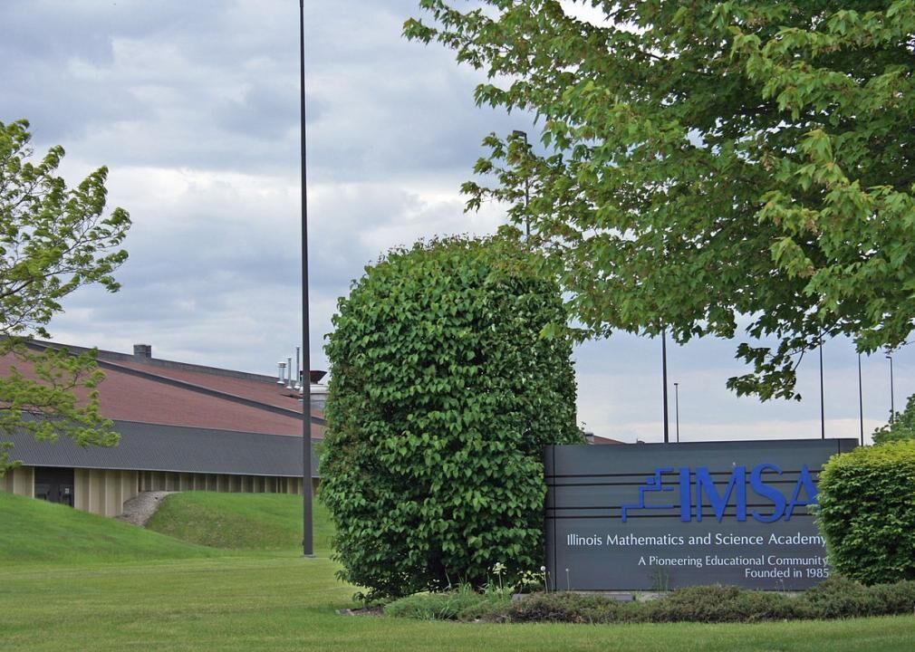 Illinois: Illinois Mathematics and Science Academy